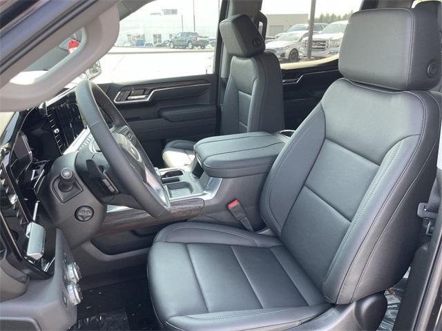 new 2025 GMC Sierra 1500 car, priced at $58,670