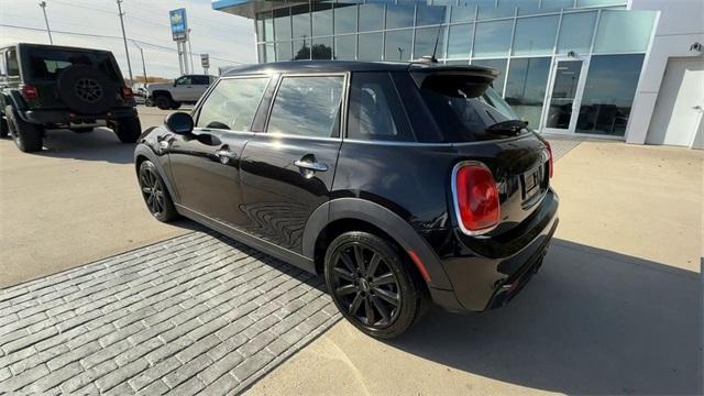 used 2017 MINI Hardtop car, priced at $9,990