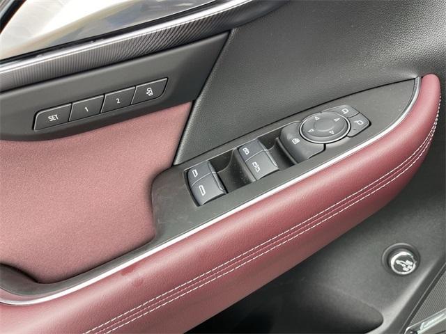 new 2025 Buick Envision car, priced at $41,235