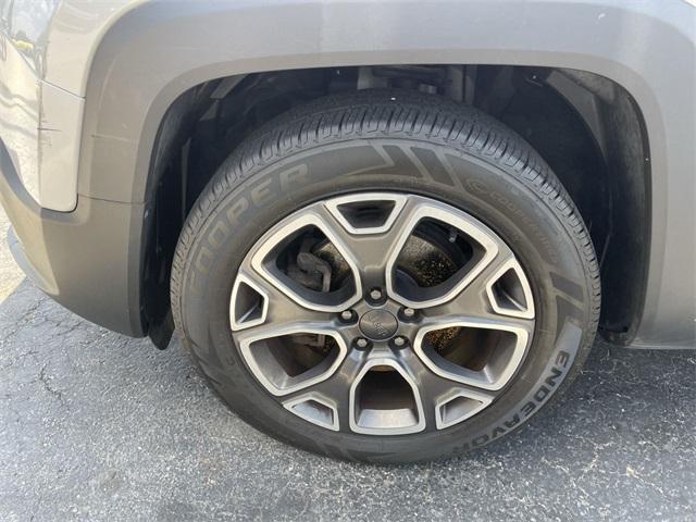 used 2017 Jeep Renegade car