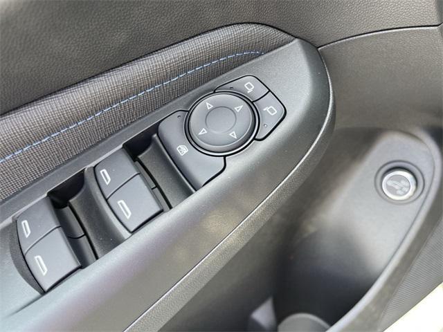 new 2025 Buick Envista car, priced at $29,620