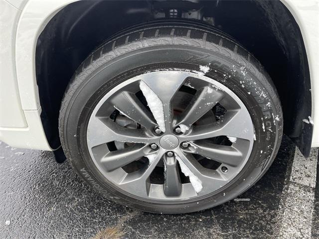 used 2019 Jeep Cherokee car, priced at $16,990