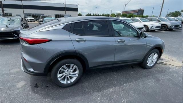 new 2025 Buick Envista car, priced at $27,425