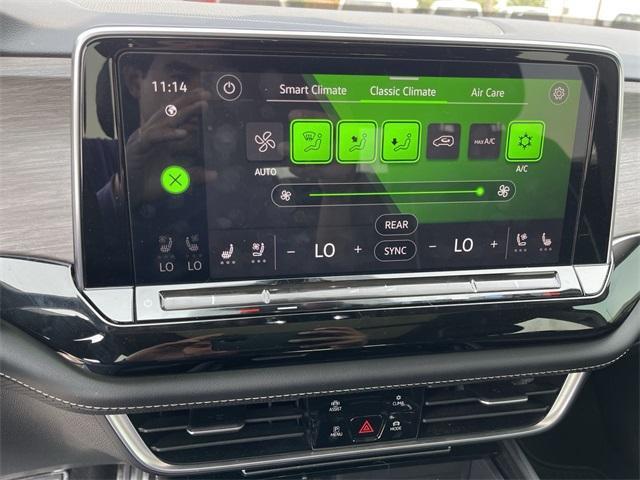 used 2024 Volkswagen Atlas car, priced at $39,990