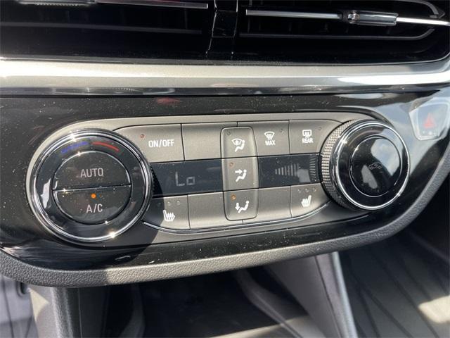 new 2025 Buick Envista car, priced at $29,495