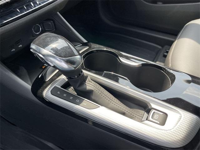 new 2025 Buick Envista car, priced at $31,135