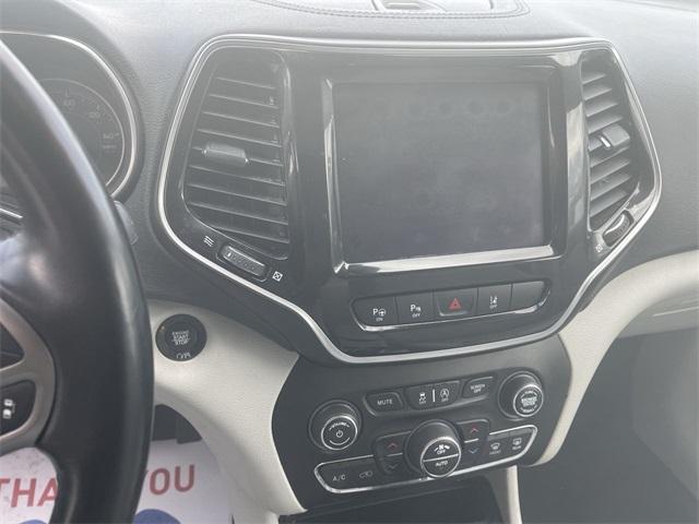 used 2020 Jeep Cherokee car, priced at $15,981