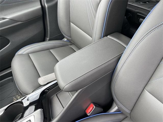 new 2025 Buick Envista car, priced at $29,495