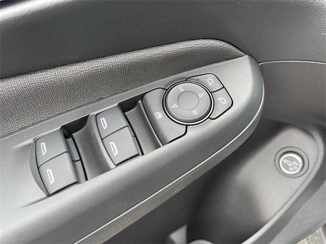 new 2025 Buick Envista car, priced at $31,135