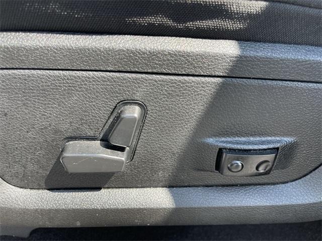 used 2023 Ram 1500 Classic car, priced at $25,888