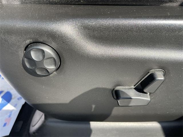 used 2015 Jeep Grand Cherokee car, priced at $8,990