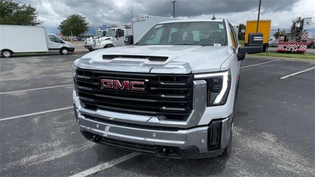 new 2025 GMC Sierra 2500 car, priced at $55,075