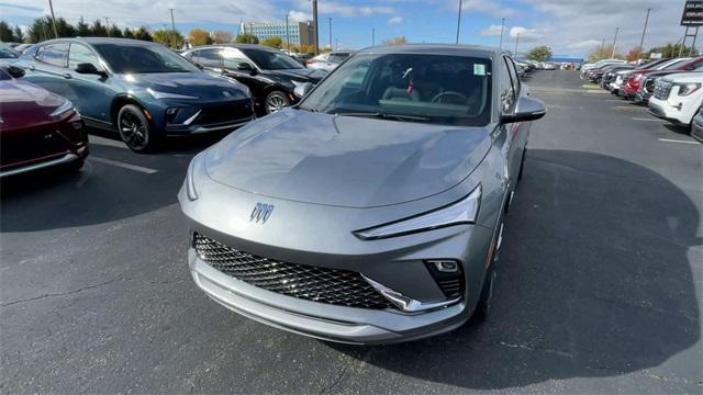 new 2025 Buick Envista car, priced at $30,510