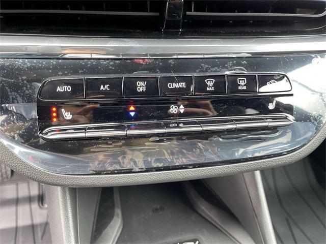 new 2025 Buick Envista car, priced at $31,010