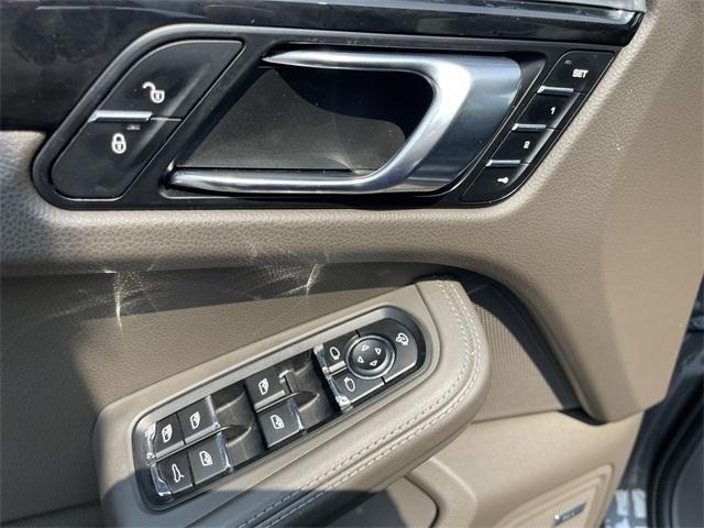 used 2018 Porsche Macan car, priced at $27,990