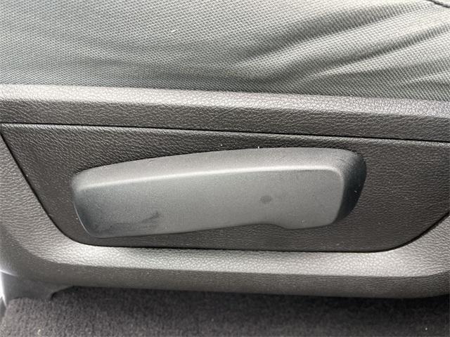 used 2020 Ram 1500 Classic car, priced at $17,990