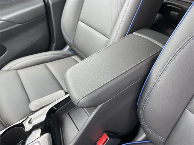 new 2025 Buick Envista car, priced at $29,495