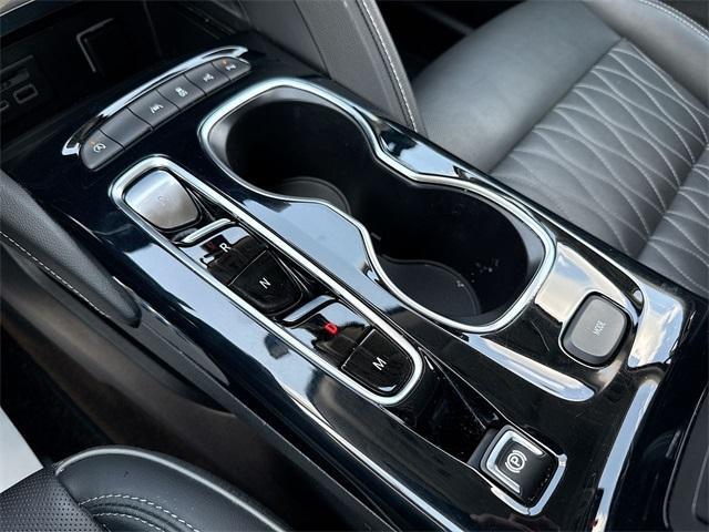 used 2022 Buick Envision car, priced at $33,990