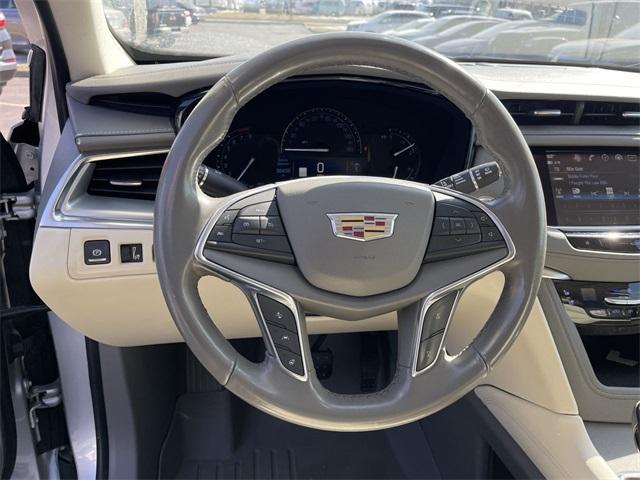 used 2019 Cadillac XT5 car, priced at $18,990