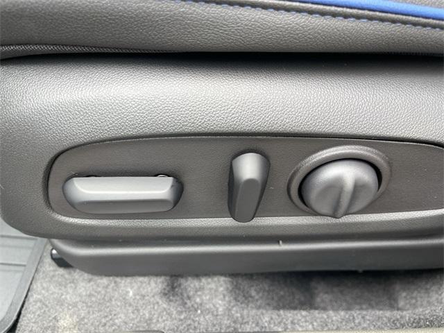 new 2025 Buick Envista car, priced at $29,495