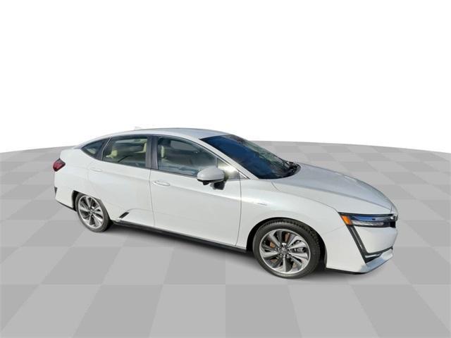 used 2018 Honda Clarity Plug-In Hybrid car, priced at $24,990