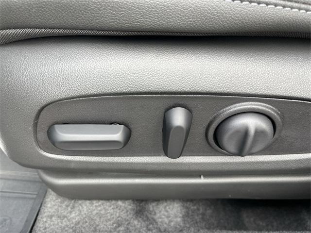 new 2026 Buick Envista car, priced at $29,260