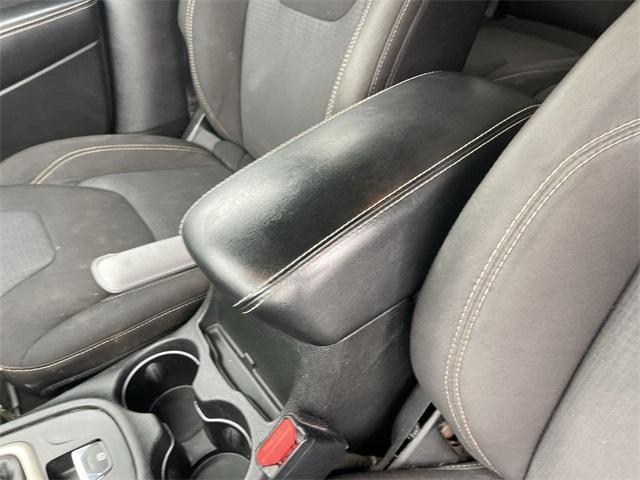 used 2015 Jeep Cherokee car, priced at $8,990