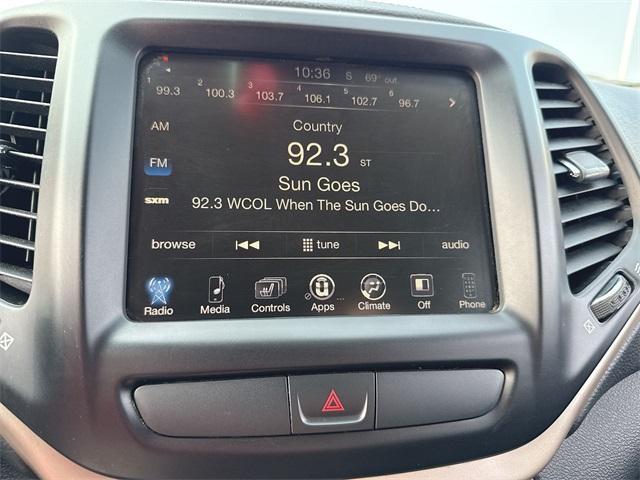 used 2015 Jeep Cherokee car, priced at $9,990