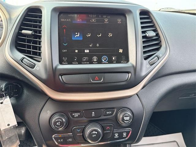 used 2015 Jeep Cherokee car, priced at $9,990