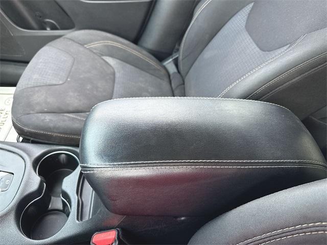 used 2015 Jeep Cherokee car, priced at $9,990