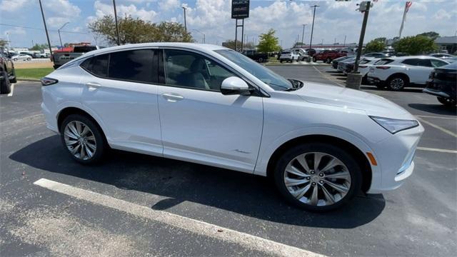 new 2025 Buick Envista car, priced at $31,235