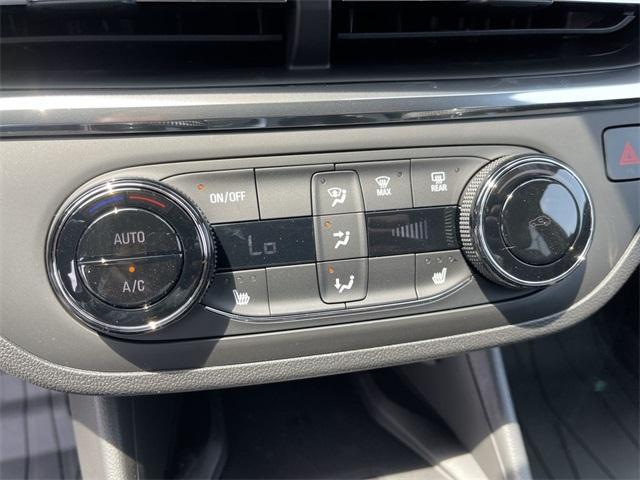 new 2025 Buick Envista car, priced at $27,425