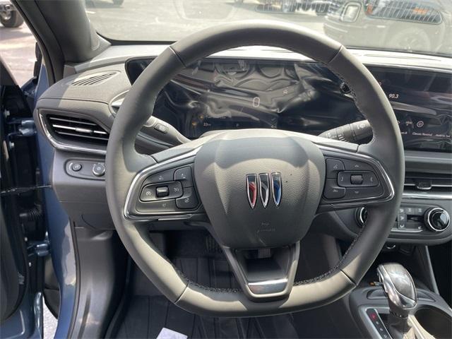 new 2025 Buick Envista car, priced at $27,425