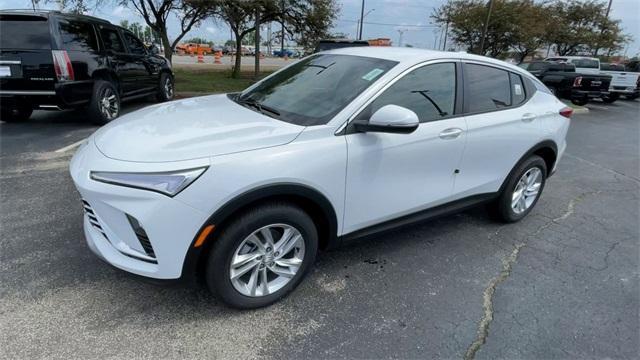 new 2025 Buick Envista car, priced at $26,930