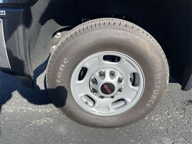 new 2025 GMC Sierra 2500 car, priced at $55,075