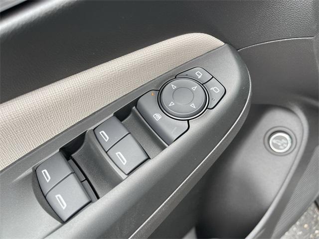 new 2025 Buick Envista car, priced at $30,635