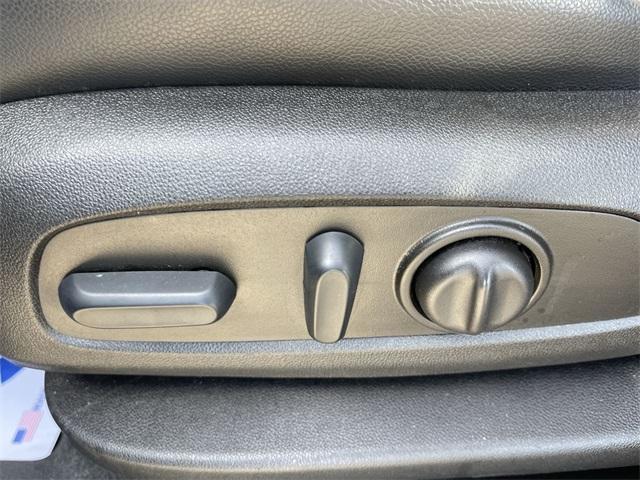 used 2023 Chevrolet Equinox car, priced at $24,980