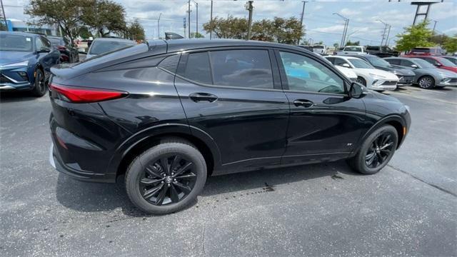 new 2025 Buick Envista car, priced at $29,495
