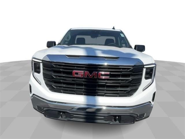 new 2024 GMC Sierra 1500 car, priced at $39,830