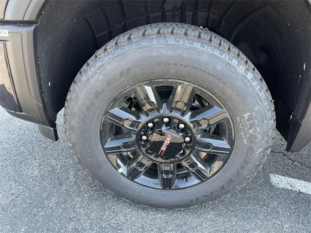 new 2026 GMC Sierra 2500 car, priced at $79,290