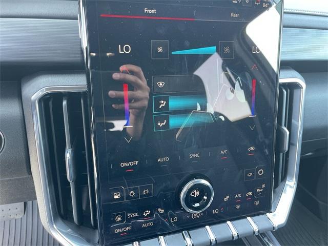 new 2025 GMC Acadia car, priced at $44,245