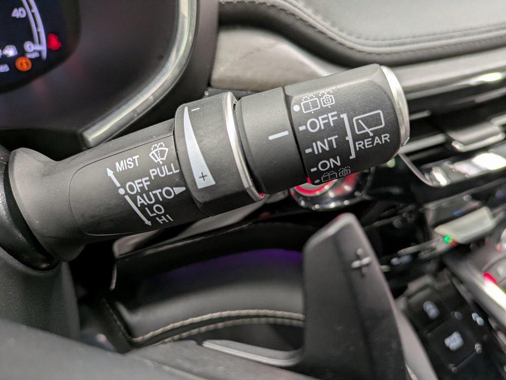 used 2022 Acura MDX car, priced at $38,398