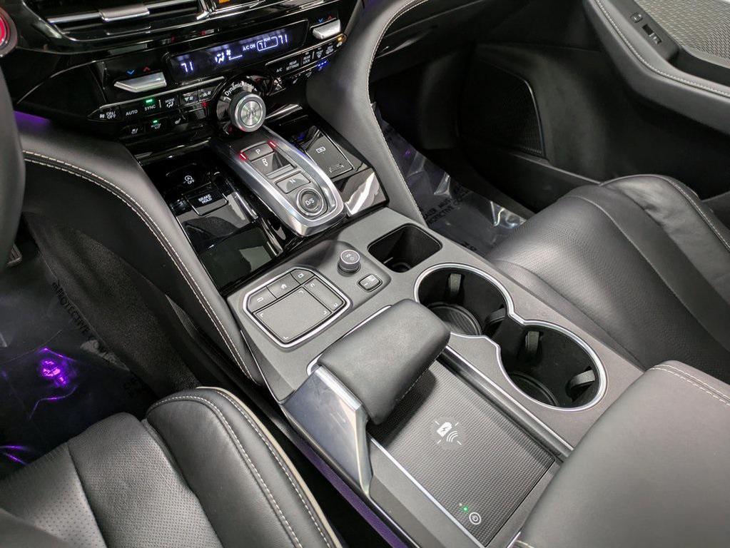 used 2022 Acura MDX car, priced at $38,398