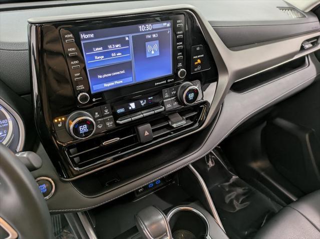 used 2022 Toyota Highlander car, priced at $37,821