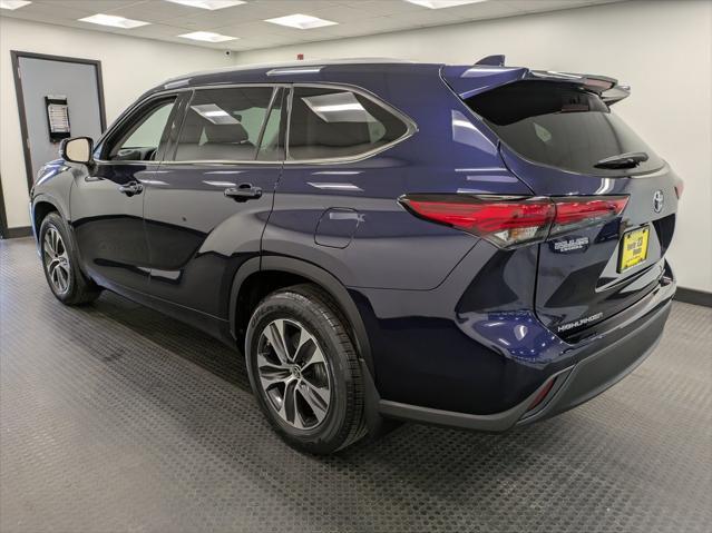 used 2022 Toyota Highlander car, priced at $37,821