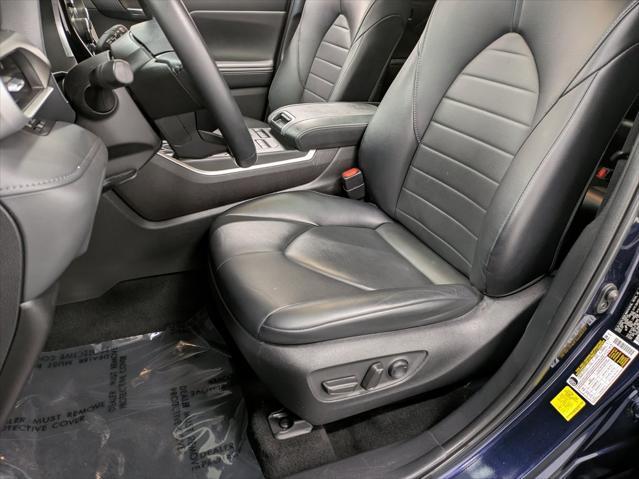 used 2022 Toyota Highlander car, priced at $37,821