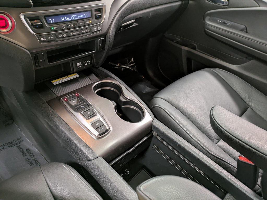 used 2022 Honda Pilot car, priced at $33,494