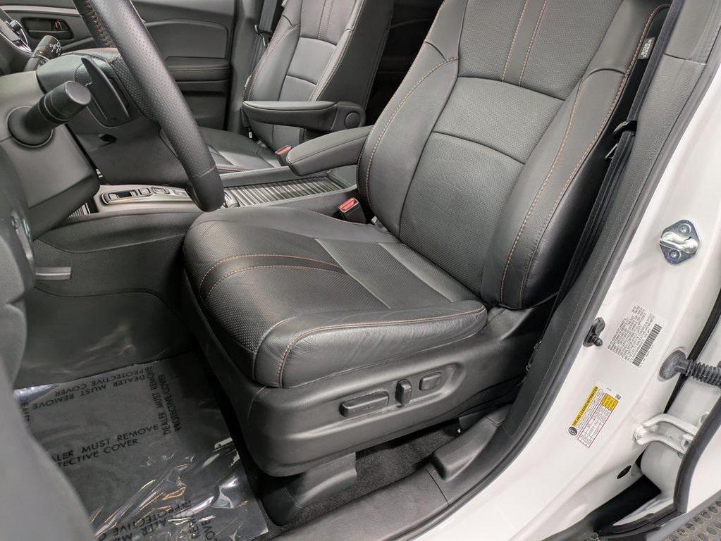 used 2022 Honda Passport car, priced at $33,427