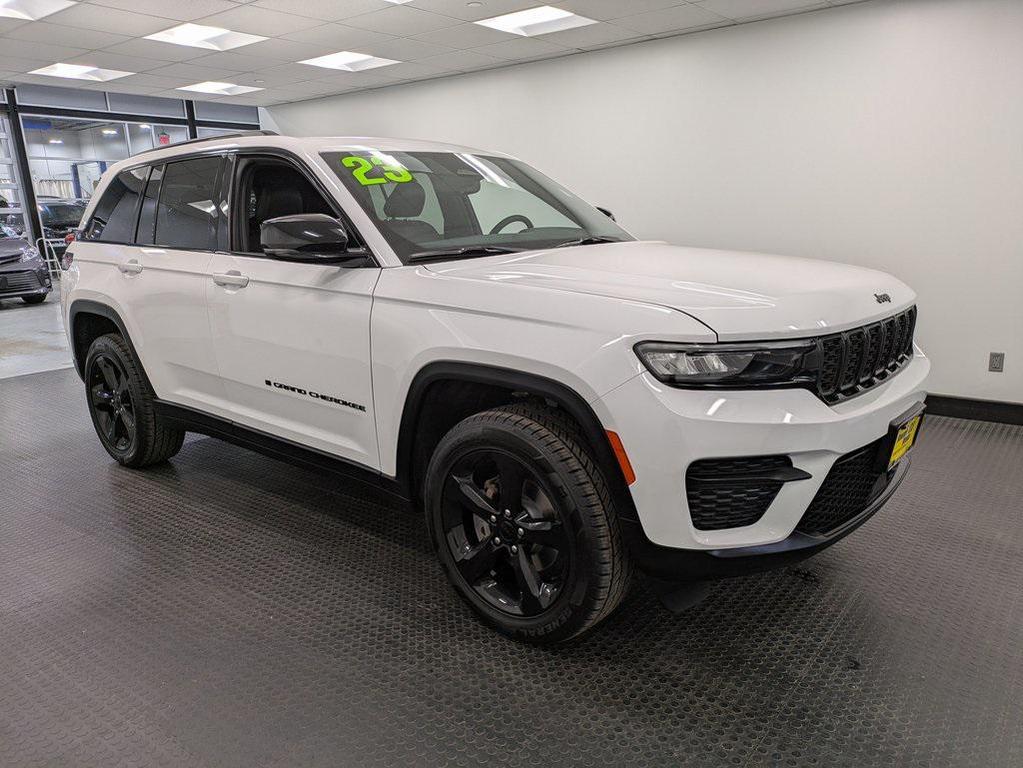 used 2023 Jeep Grand Cherokee car, priced at $31,387