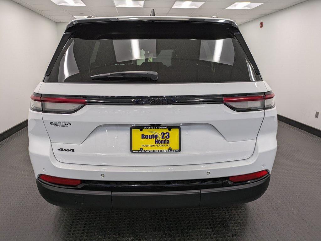used 2023 Jeep Grand Cherokee car, priced at $31,387
